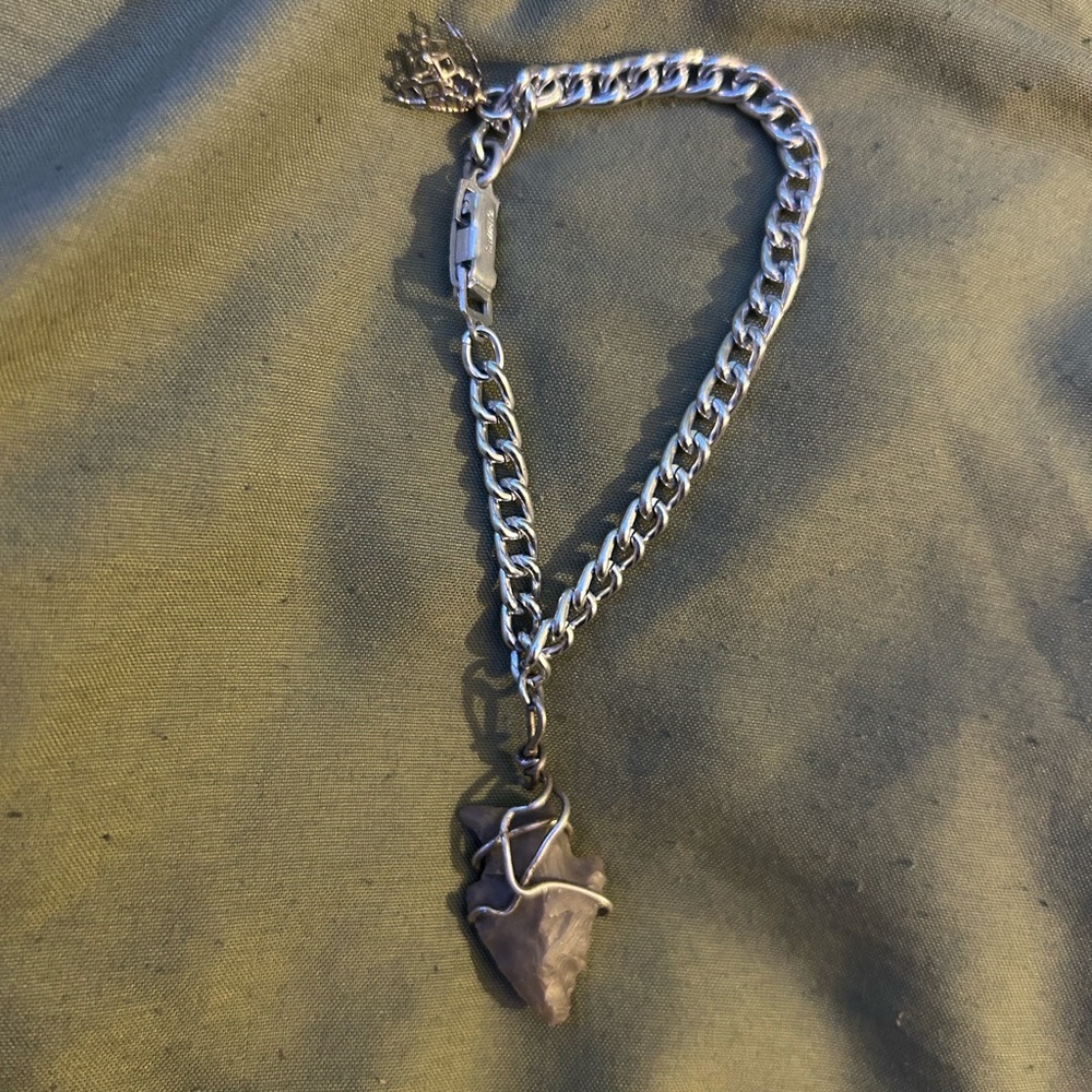 Silver Bracelet with Arrowhead Pendant